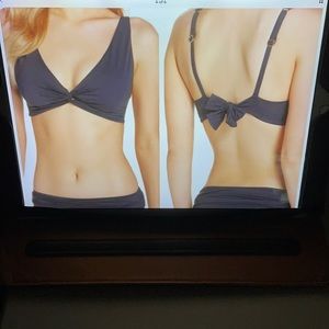 Tommy Bahama underwire twist front bikini top NWT
